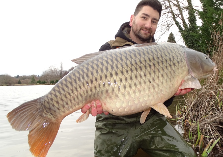 Winter Fishing with Julien Filleul and Alex Farfal